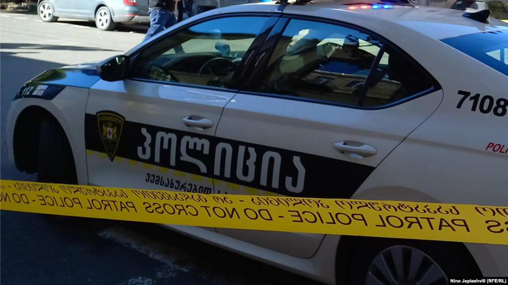 ბათუმში მამა-შვილი დაჭრეს - რა დეტალები ხდება ცნობილი